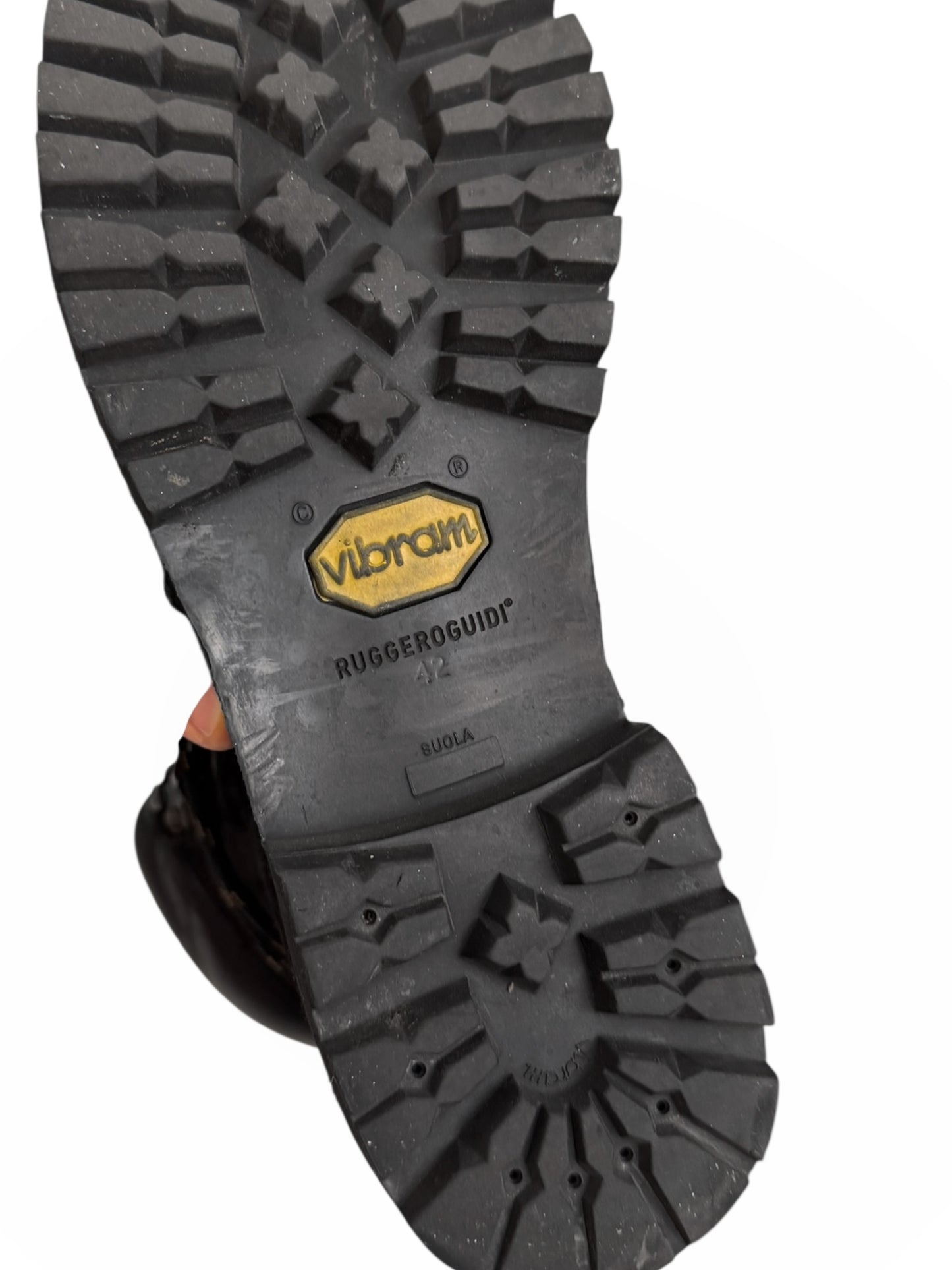 19 Rugged Hiking Mountain Reverse Leather Boot