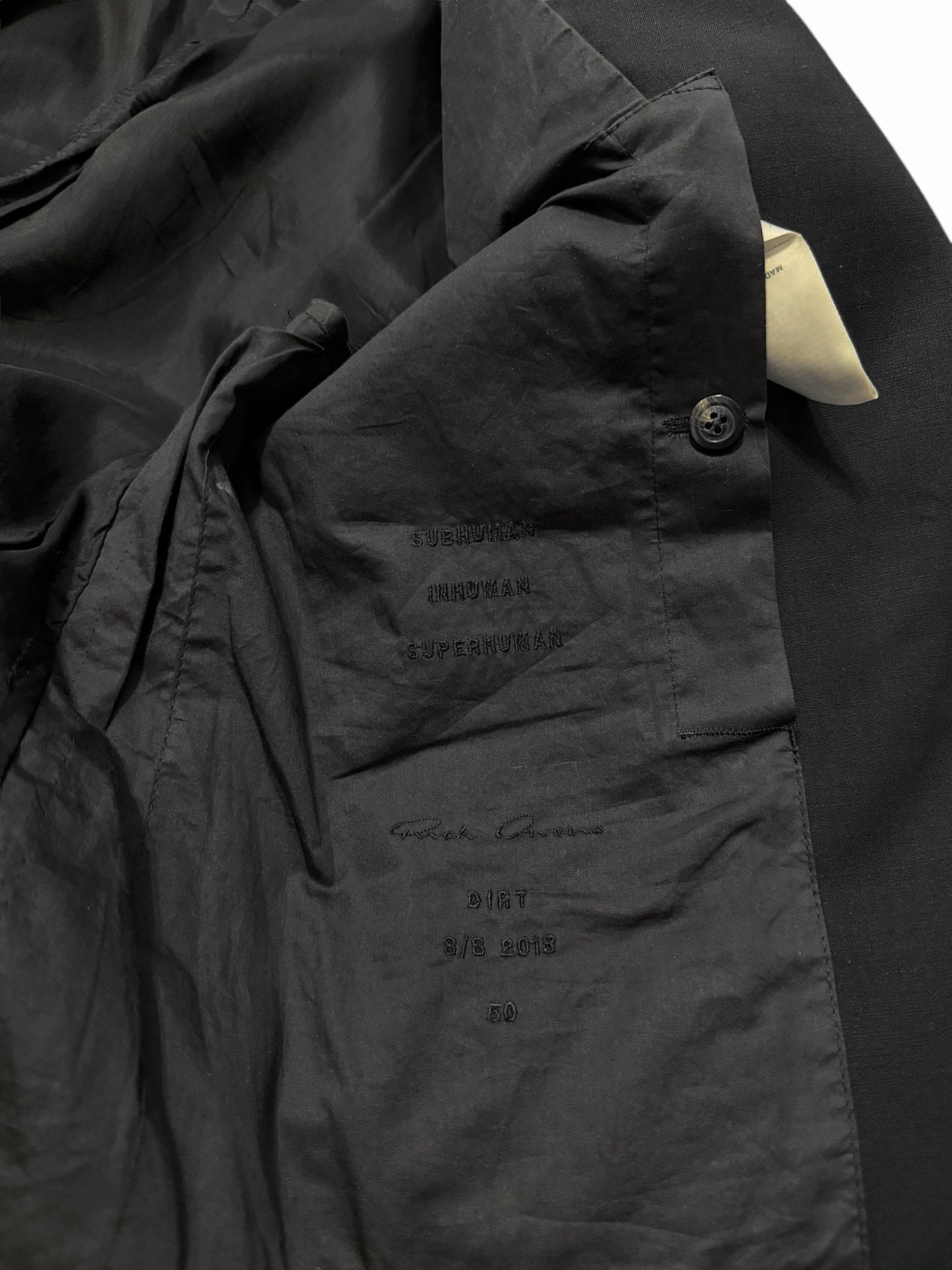 2018 DIRT Sleeveless Cut Runway Blazer