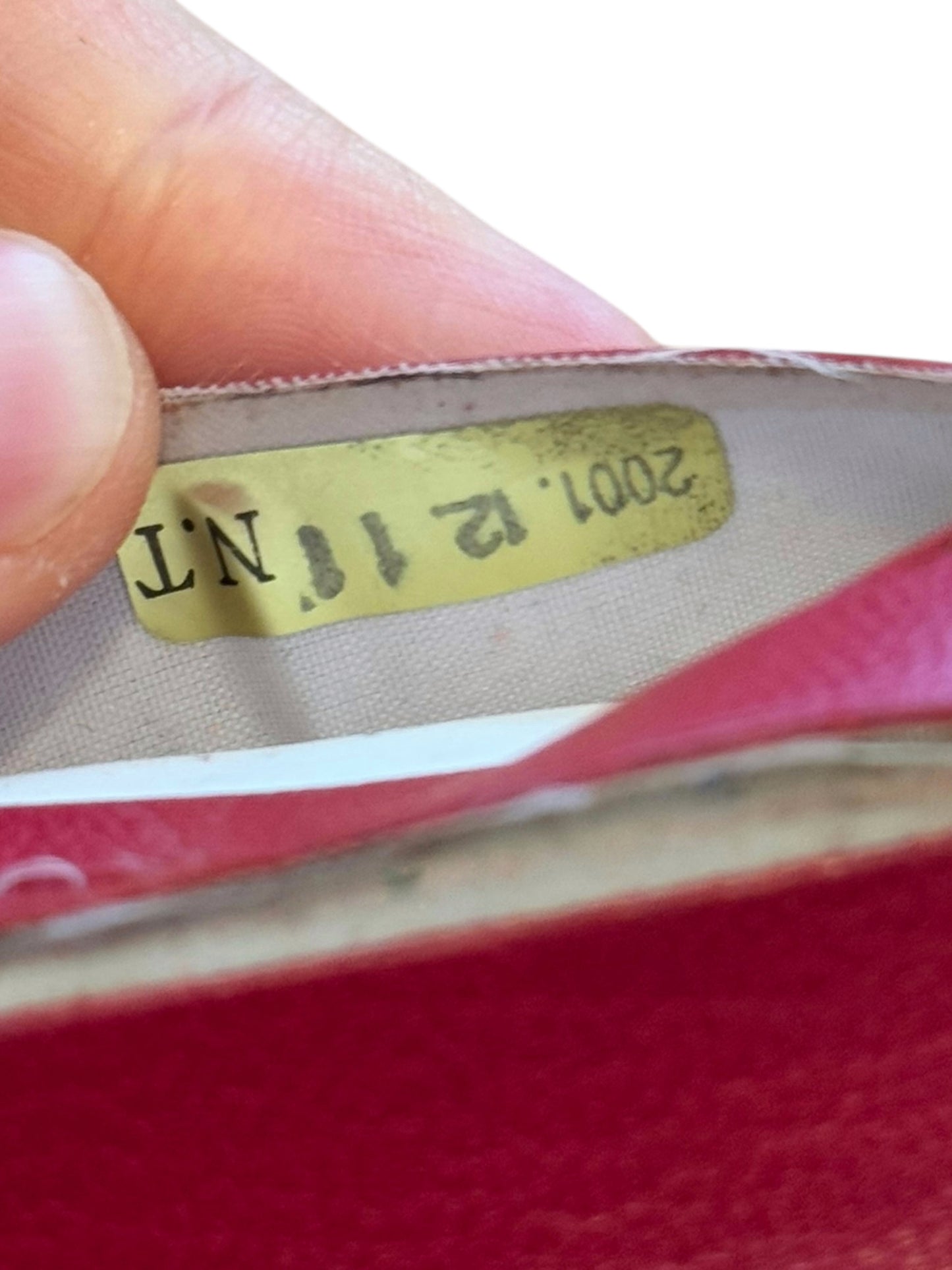 2001 Red Leather Folding Compact Wallet