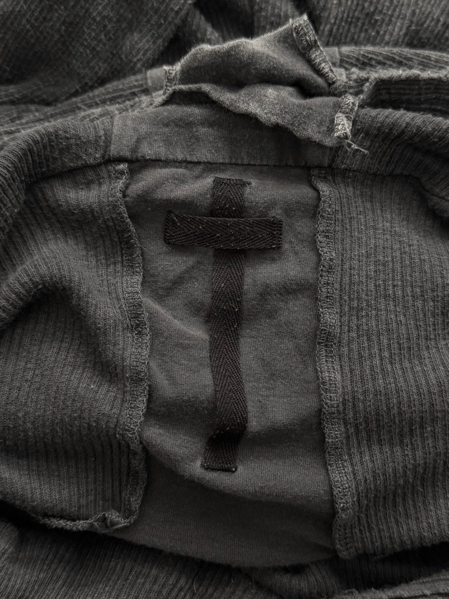 Grunge Back Cross Light Pullover