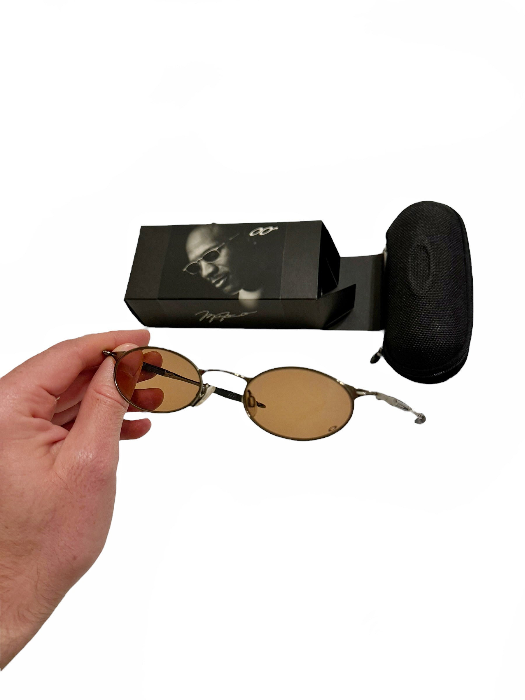 Michael Jordan x Oakley Sunglasses – Archive Reloaded