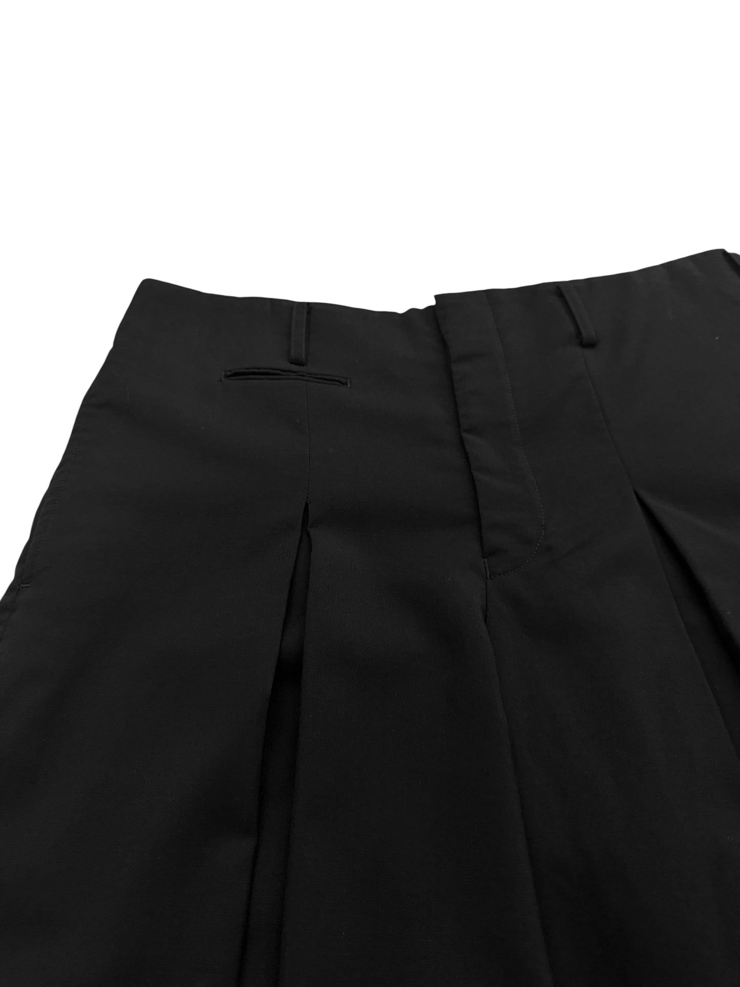 2013 Pleated Black Gabardine Shortd