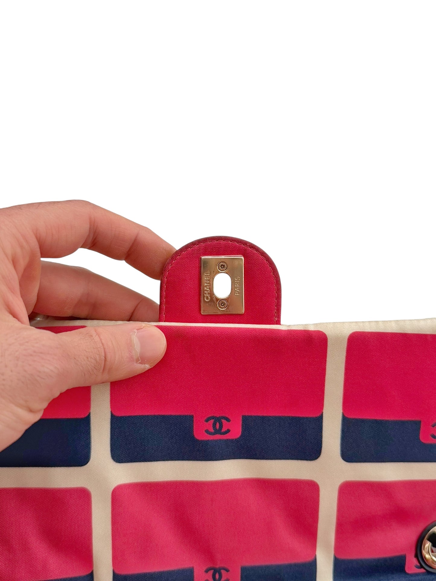 Jumbo CC Graphic Fade Print Flap Bag