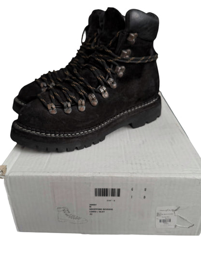 19 Rugged Hiking Mountain Reverse Leather Boot