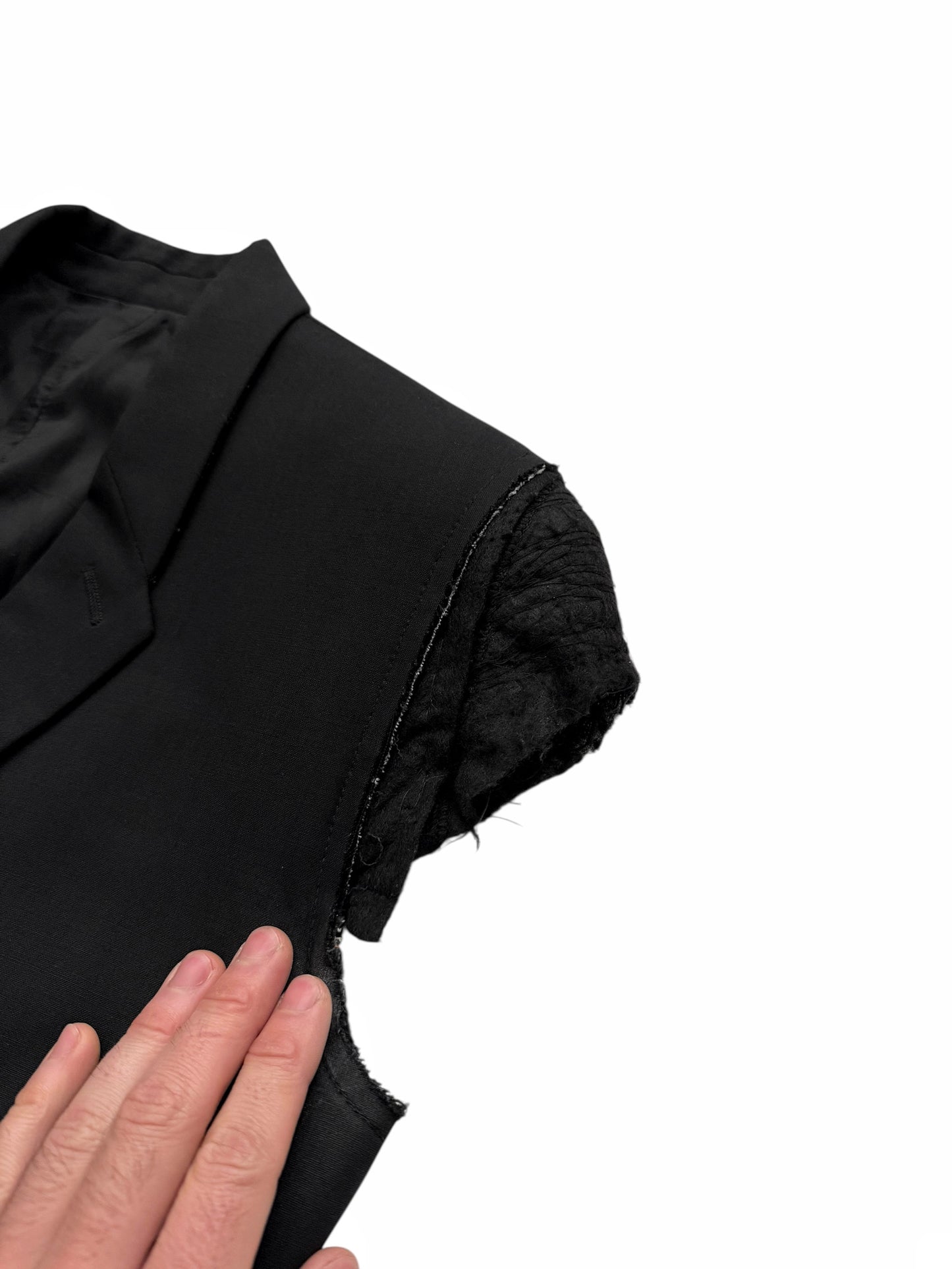 2018 DIRT Sleeveless Cut Runway Blazer