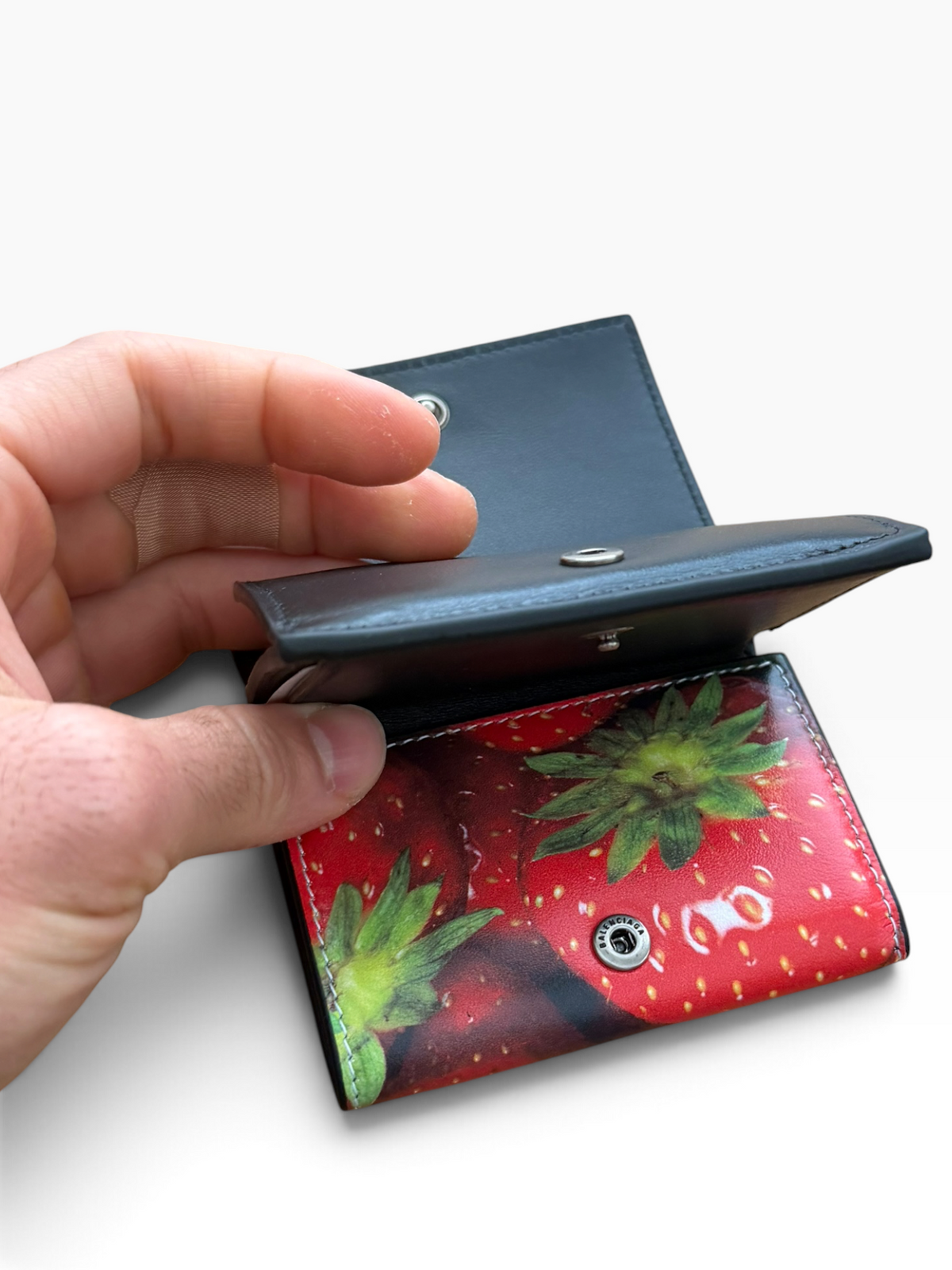 2024 Antwerp Produce Strawberry Compact Wallet