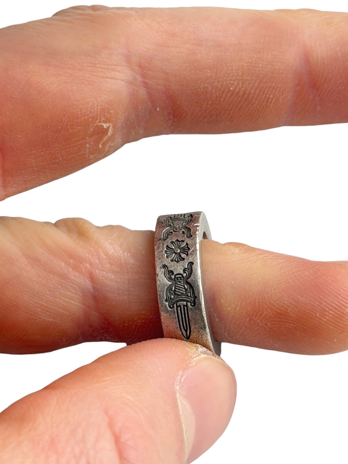 Dagger Crest Silver Ring