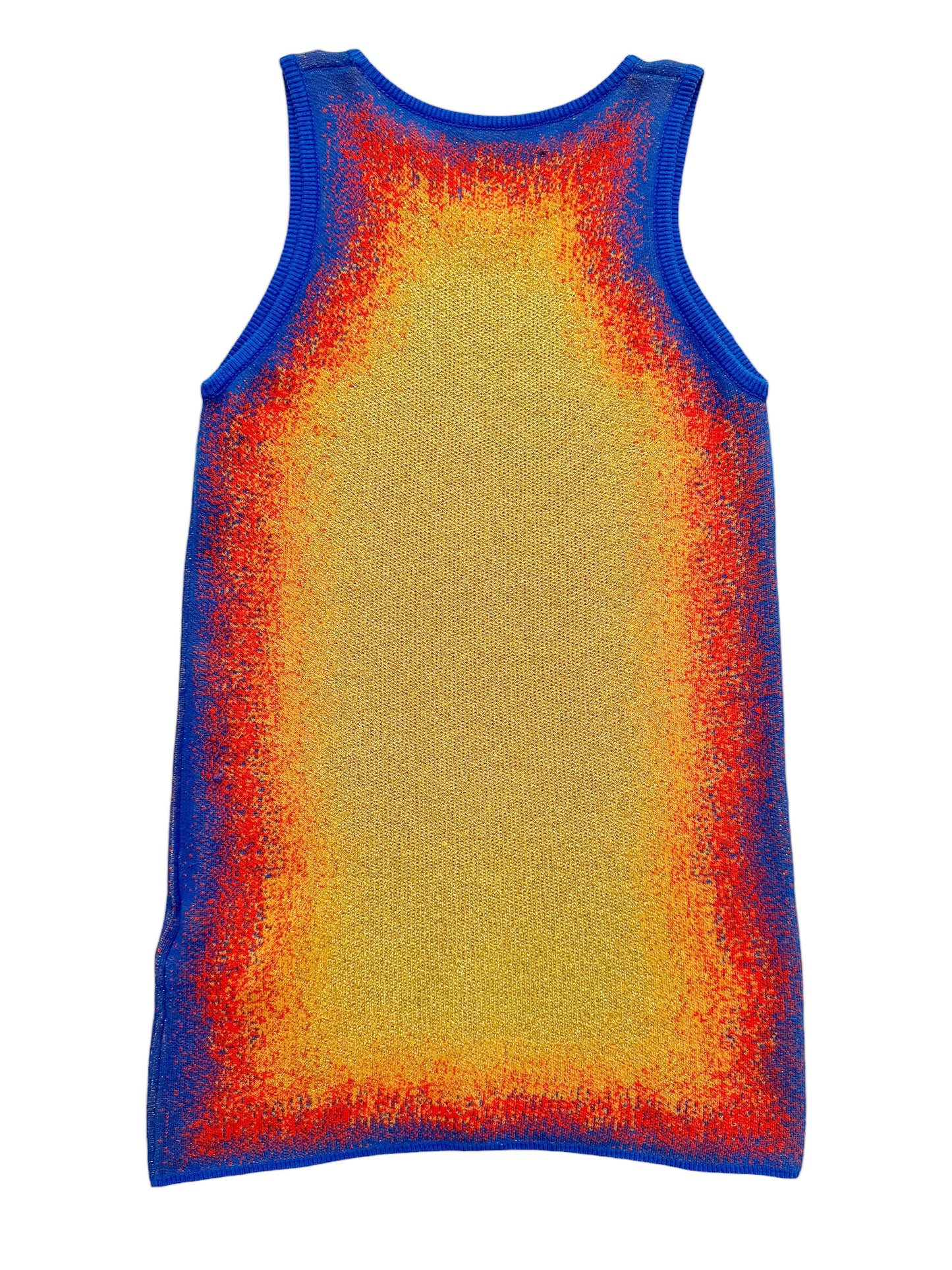 Gradient Elastic Tank