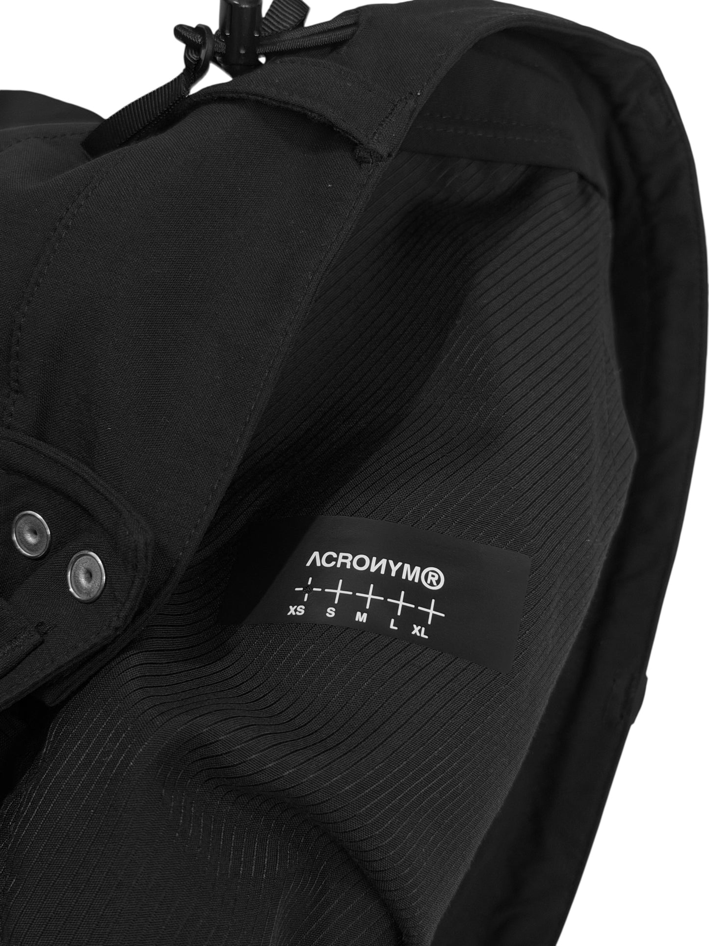 SP38-M Cargo Zip Shorts
