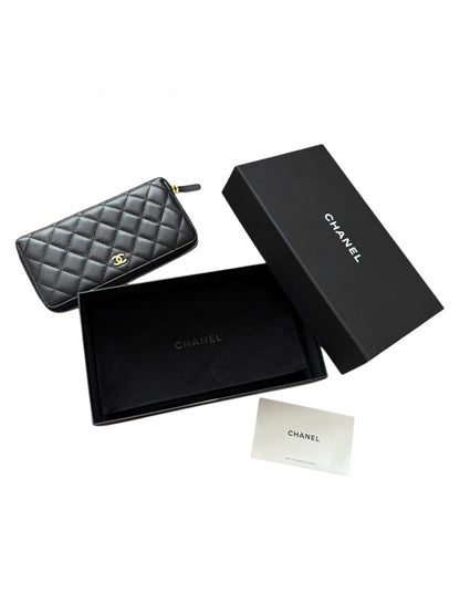 Caviar Pebble Grain Leather Zip Wallet
