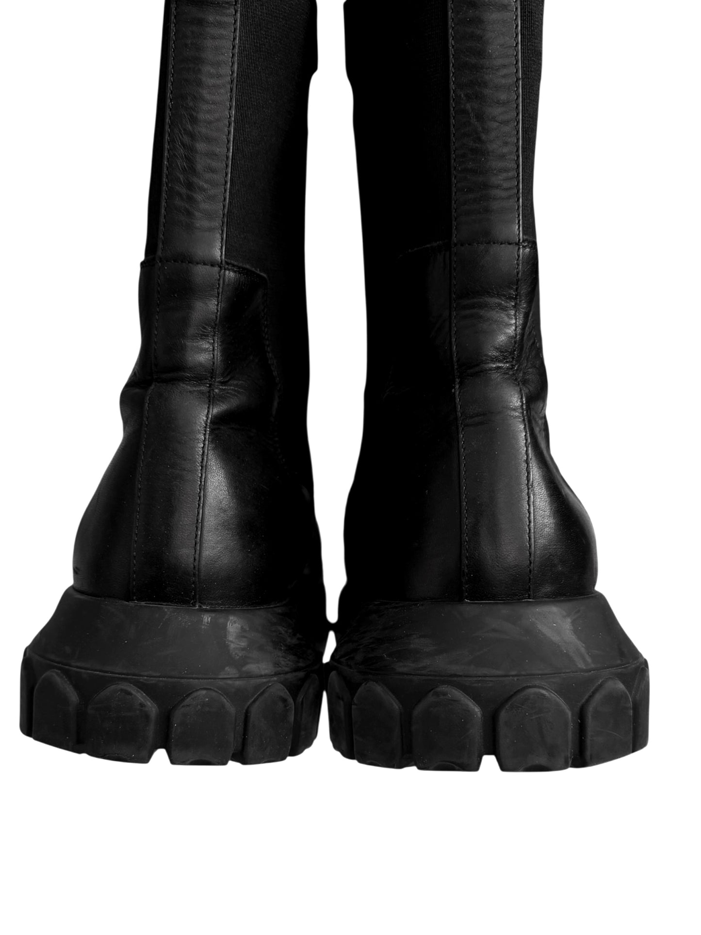 Black Tractor Bozo Boot