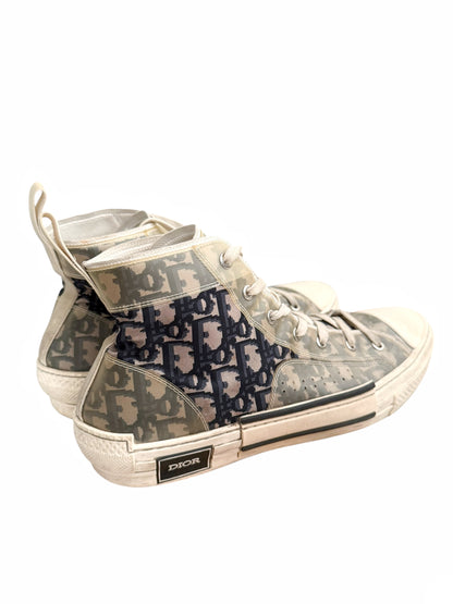 B23 Navy Hightop Sneaker