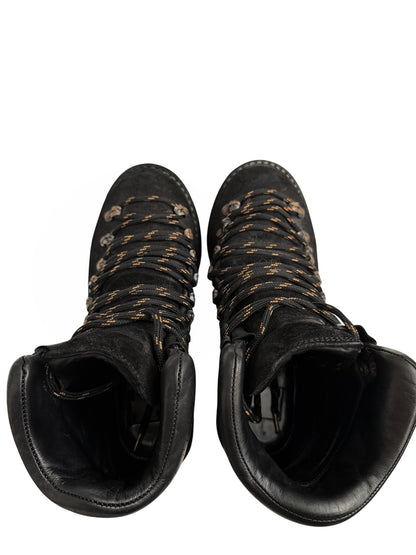 19 Rugged Hiking Mountain Reverse Leather Boot