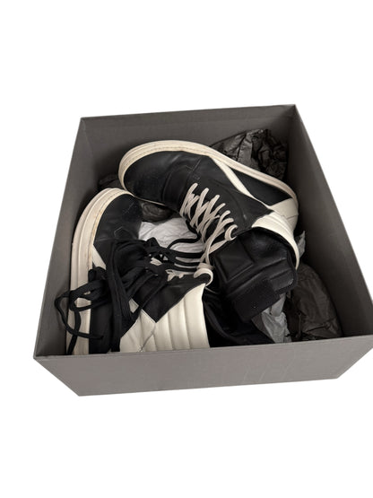 OG Geobasket Black Milk Sneaker