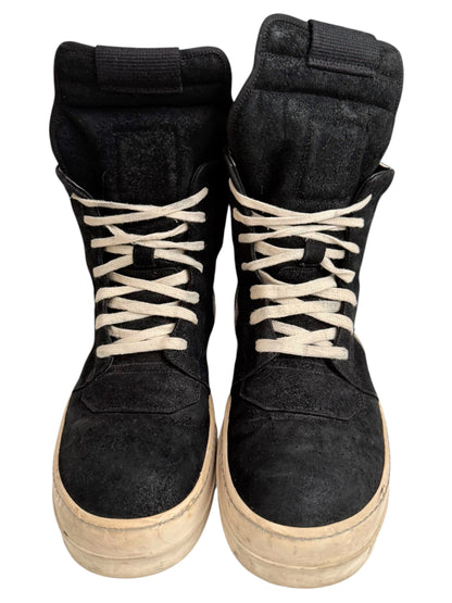Blistered Suede Leather Geobasket