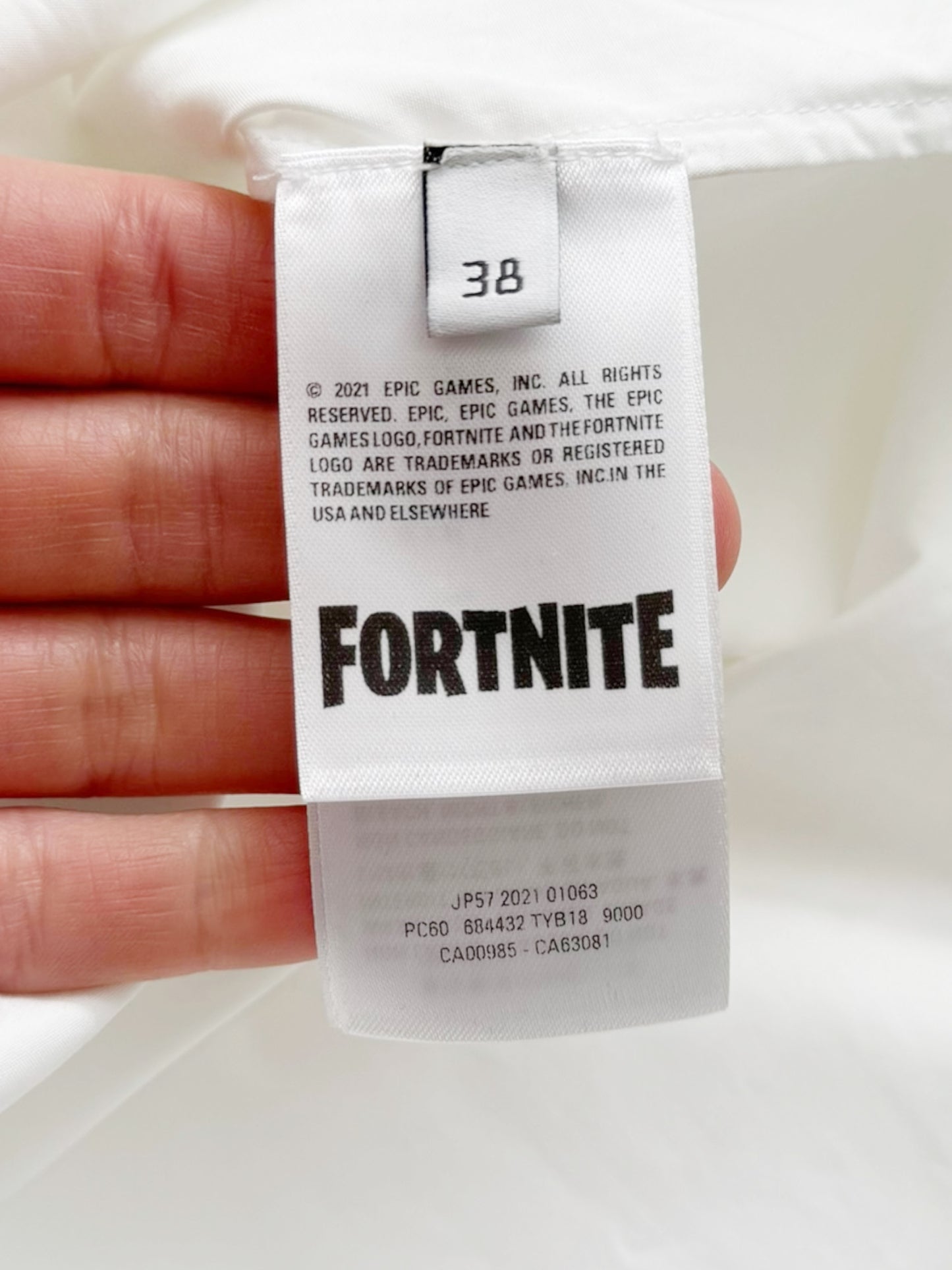 1/200 Fortnite White Heavy Shirt