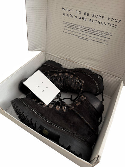 19 Rugged Hiking Mountain Reverse Leather Boot