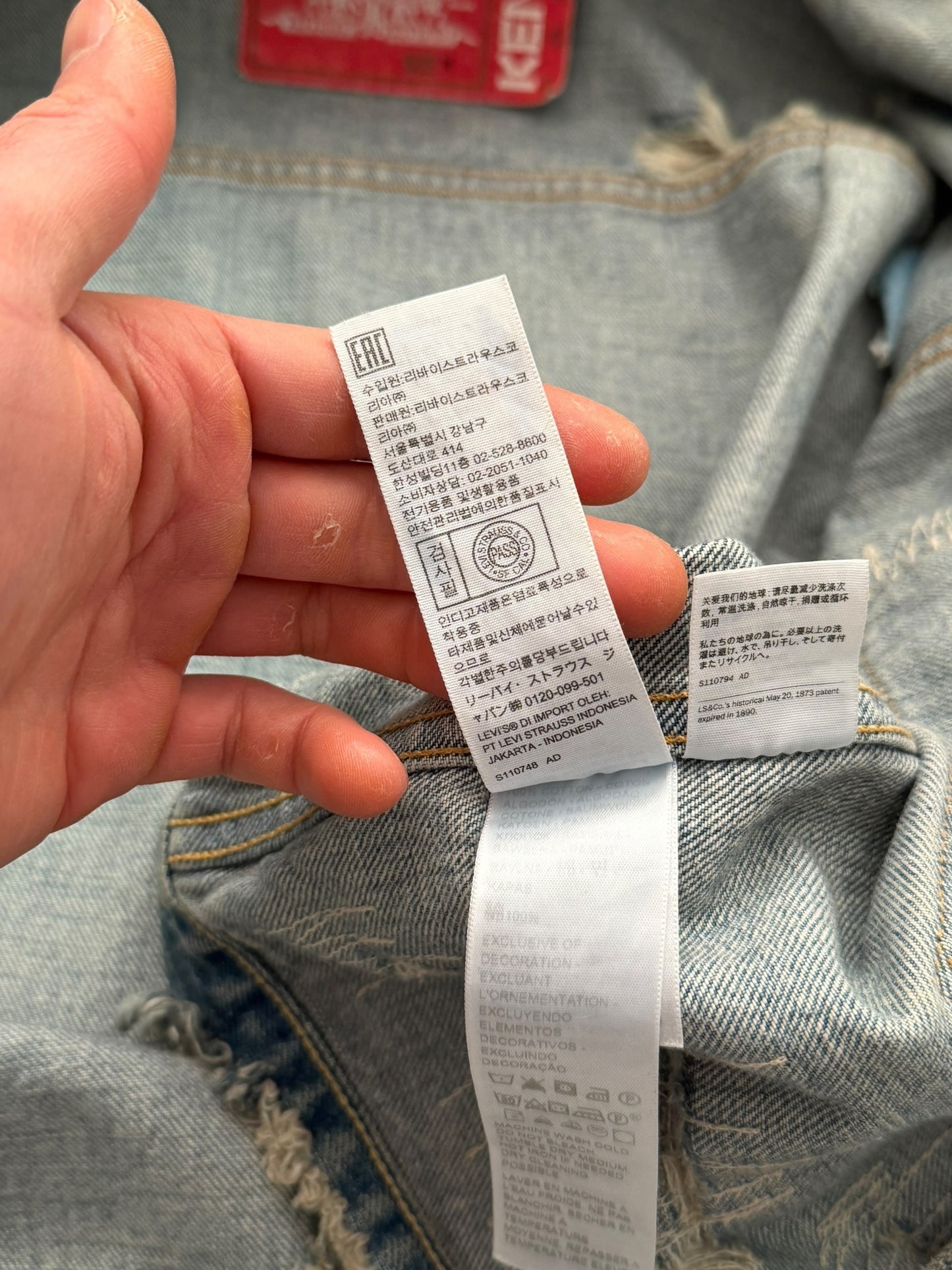 x Levi’s Distressed Jacket