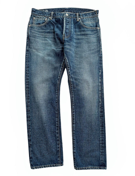 10D16 10 Dmgd Social Sculpture Denim