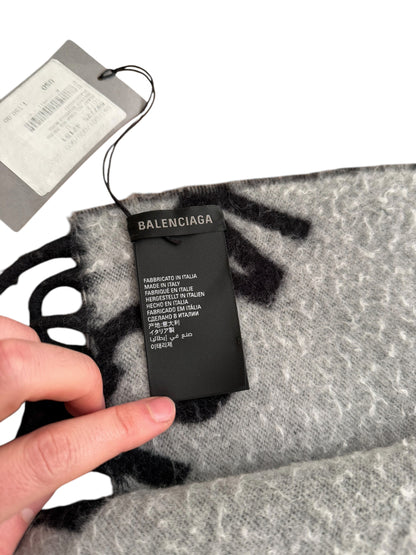 Giant Wool Allover Scarf