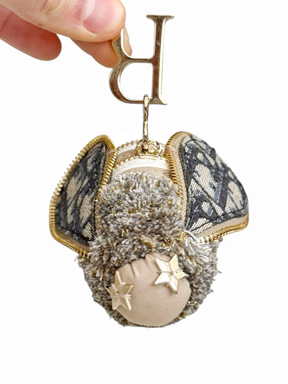 Trotter Bee Bag Charm “R”