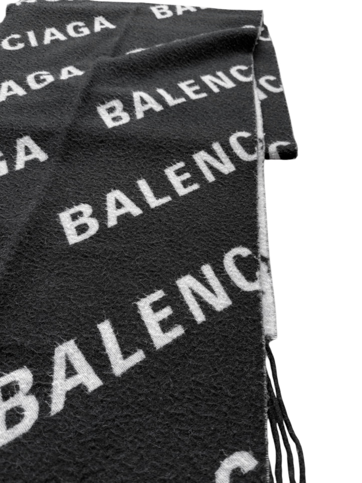 Giant Wool Allover Scarf