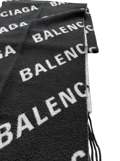 Giant Wool Allover Scarf