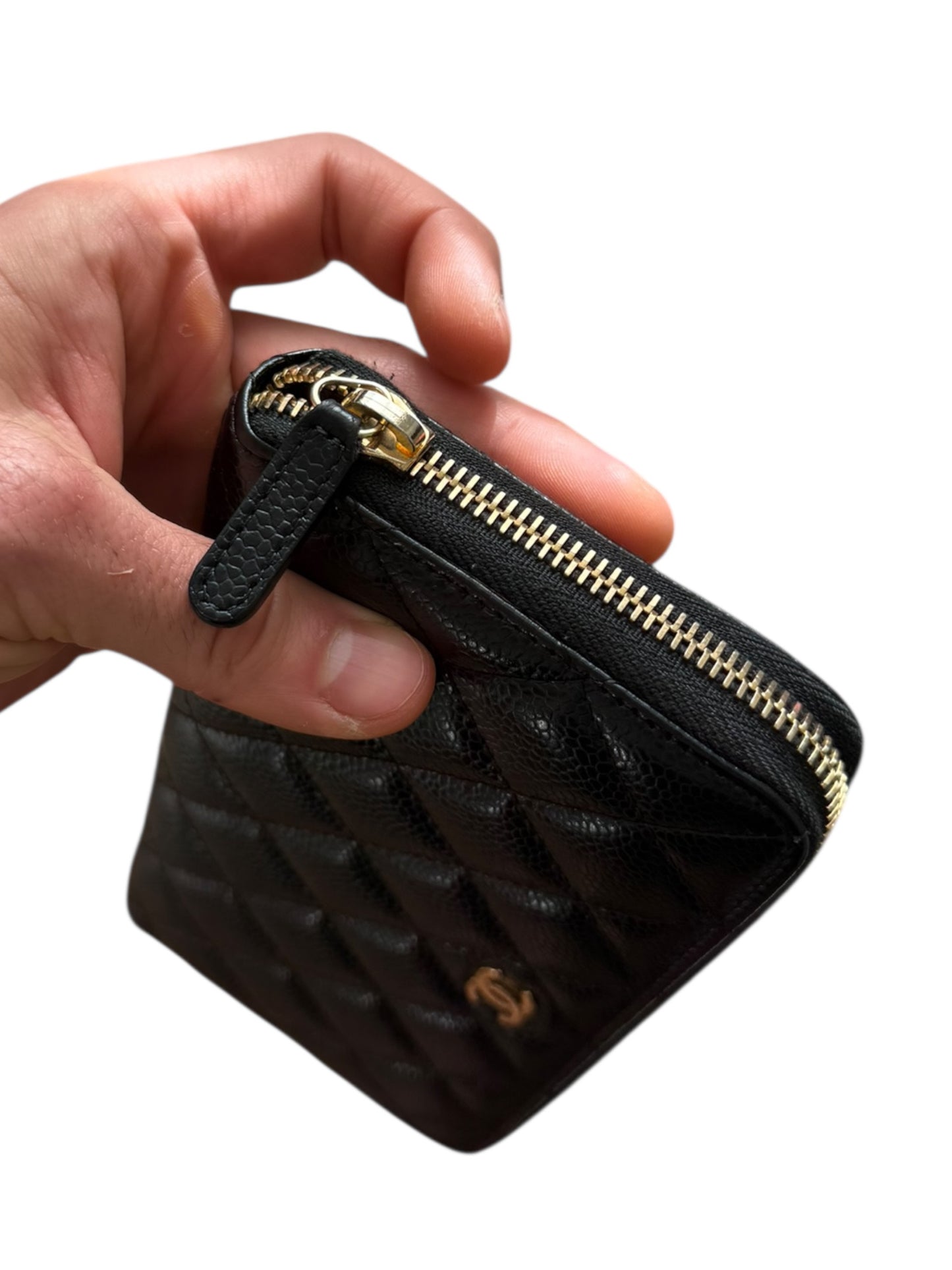 Caviar Pebble Grain Leather Zip Wallet