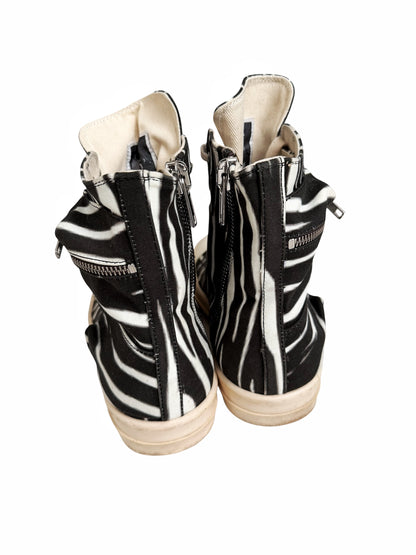 Zebra Abstract Cargo Ramones High