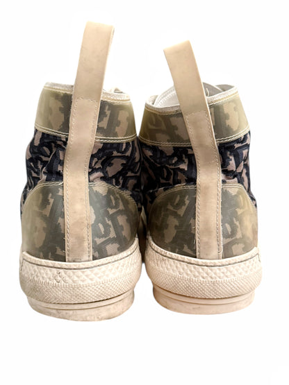 B23 Navy Hightop Sneaker