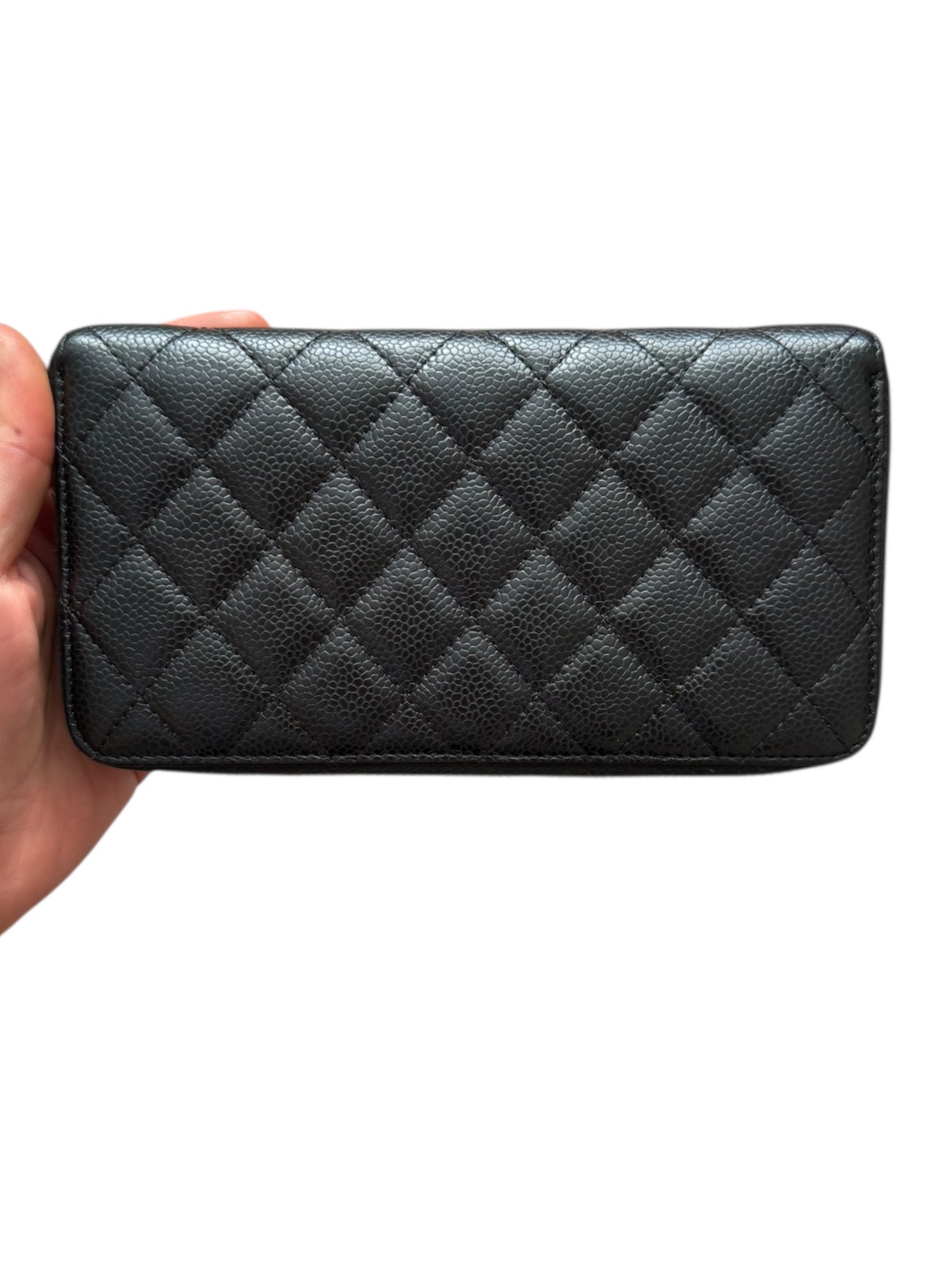 Caviar Pebble Grain Leather Zip Wallet
