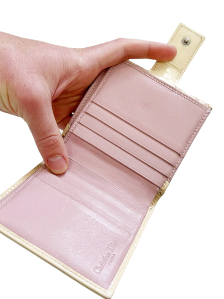 2000’s Pink Trotter Wallet