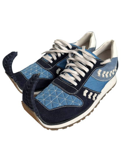 Dinosaur “Elf” Pointy Toe Sneaker
