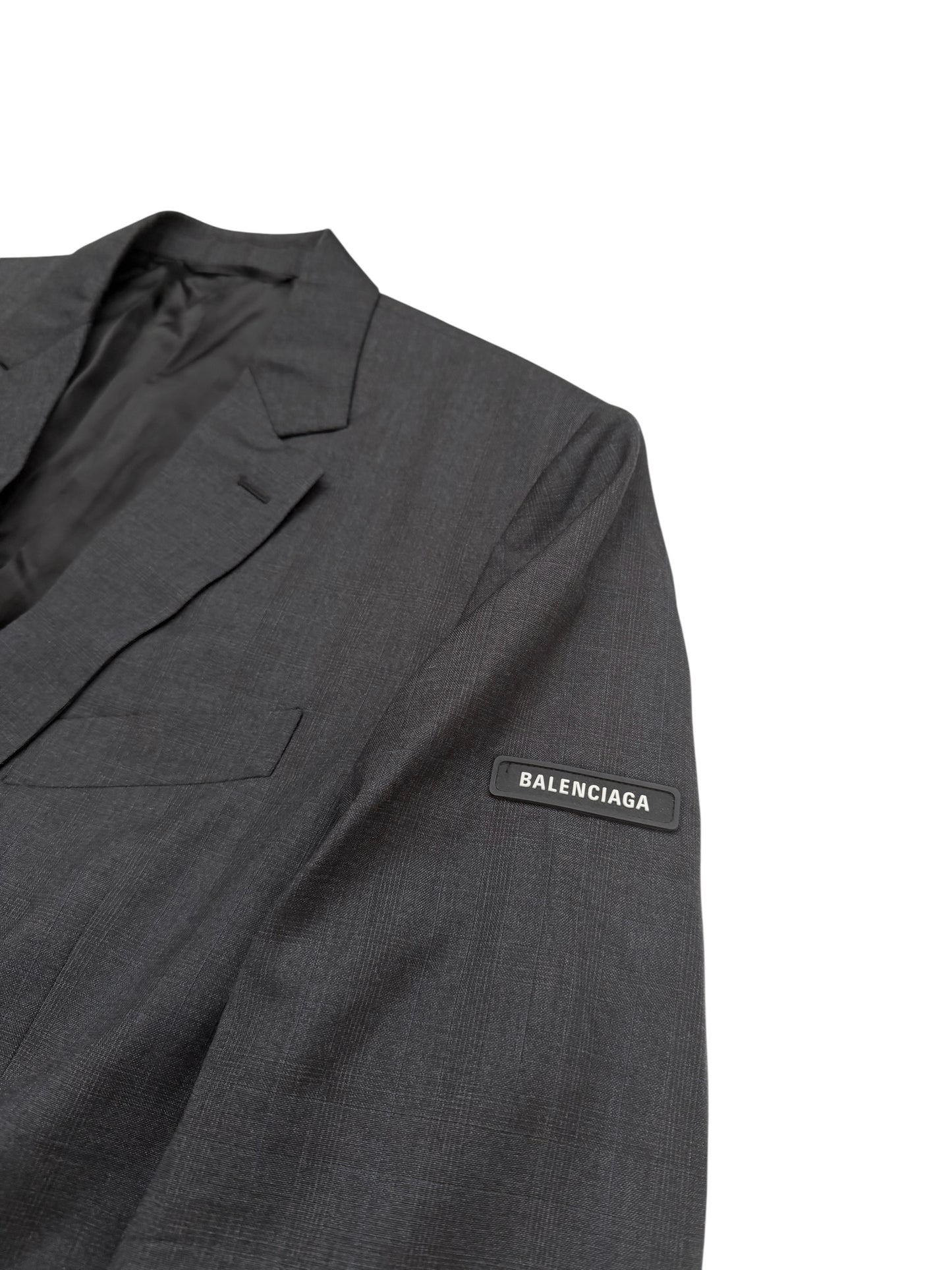 Apparel Rentals Light Suit Set