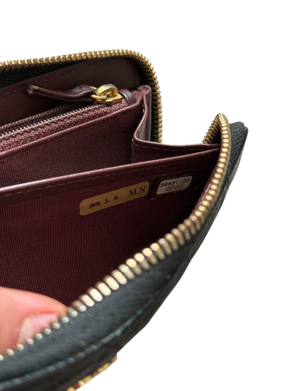 Caviar Pebble Grain Leather Zip Wallet