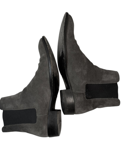 Suede Wyatt Chelsea Grey Boot