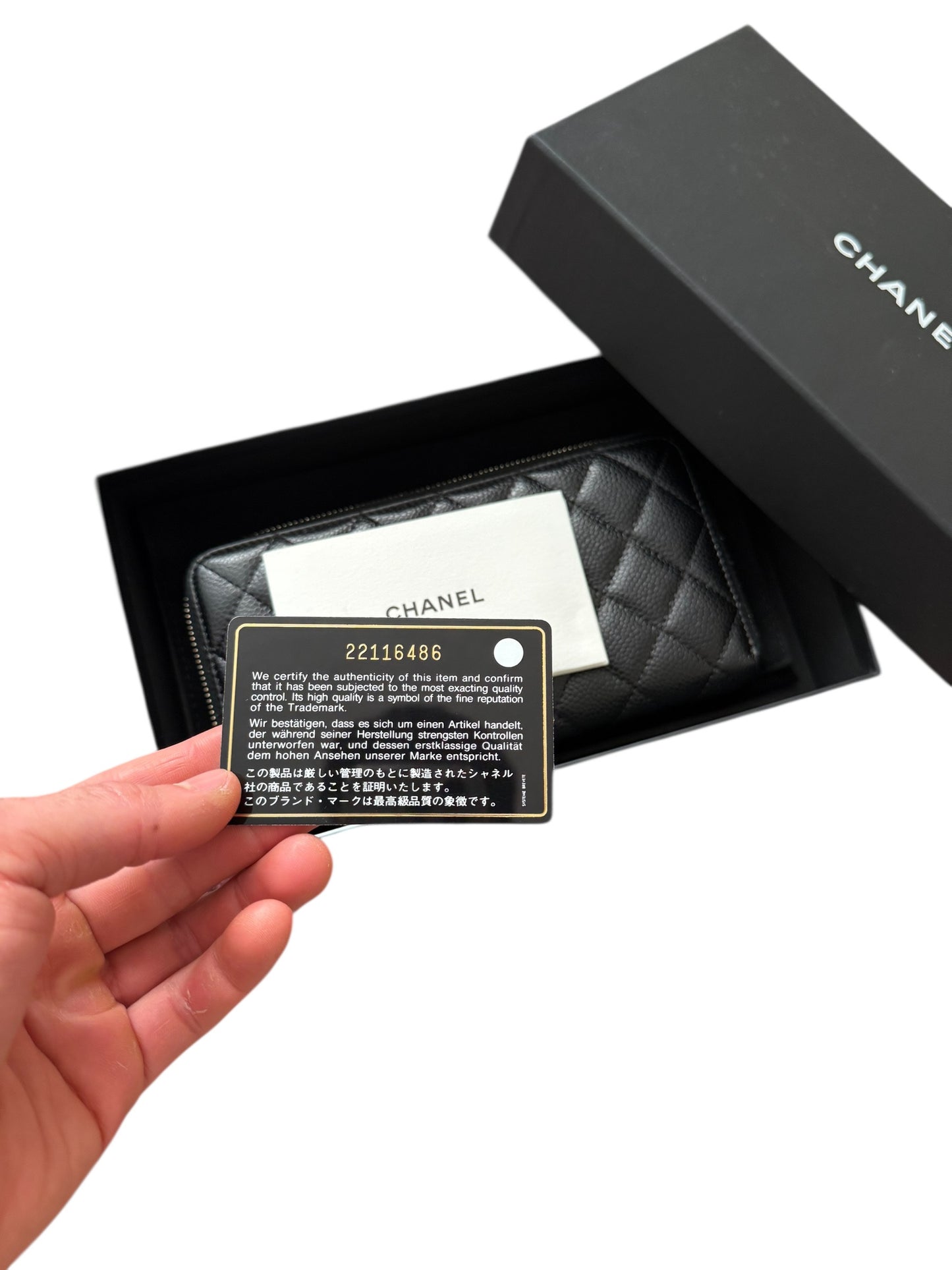 Caviar Pebble Grain Leather Zip Wallet