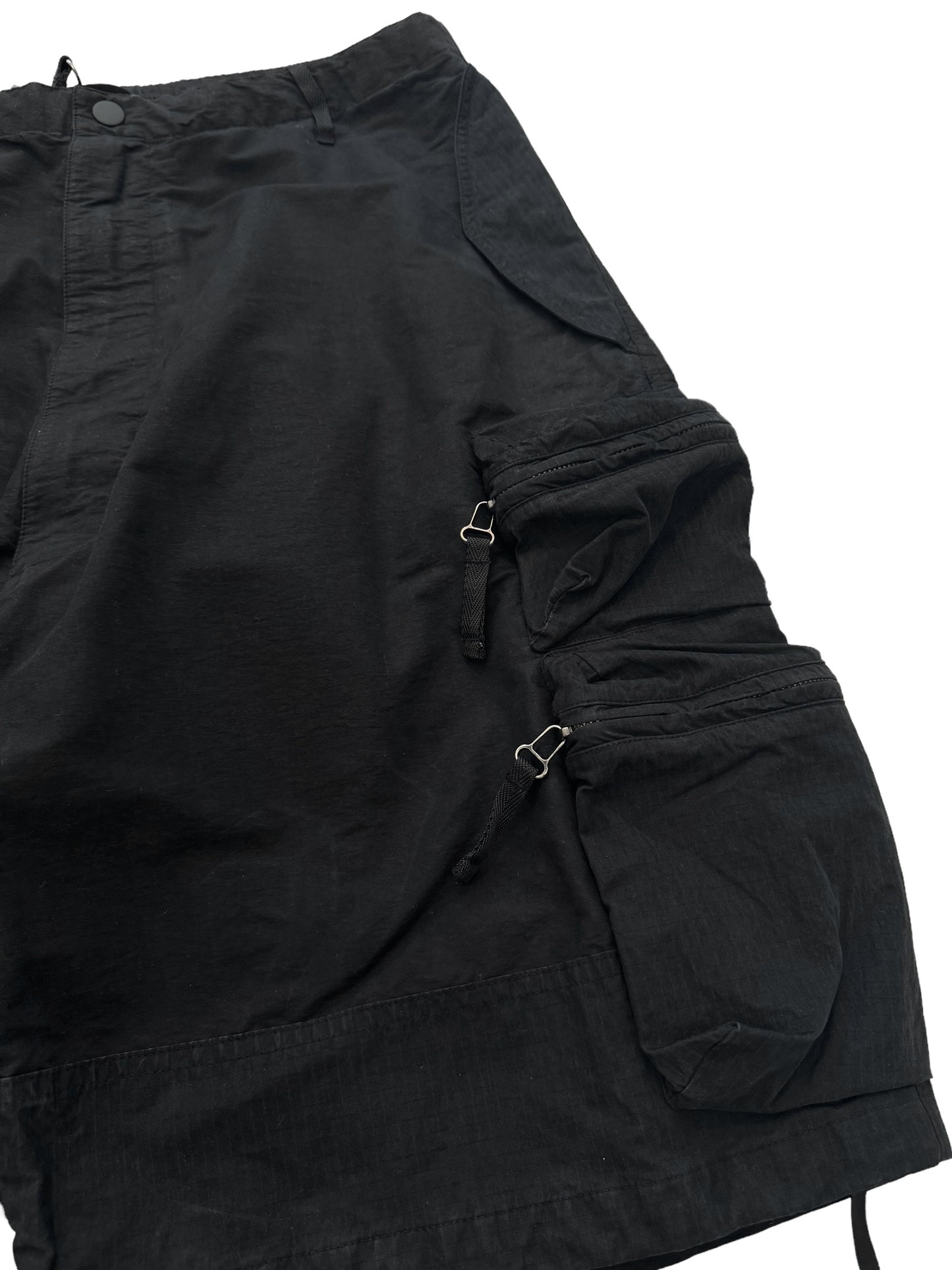 “Puf” Multipocket Parachute Cargo Shorts