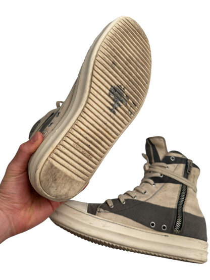 2013 Geometric Canvas Ramones High