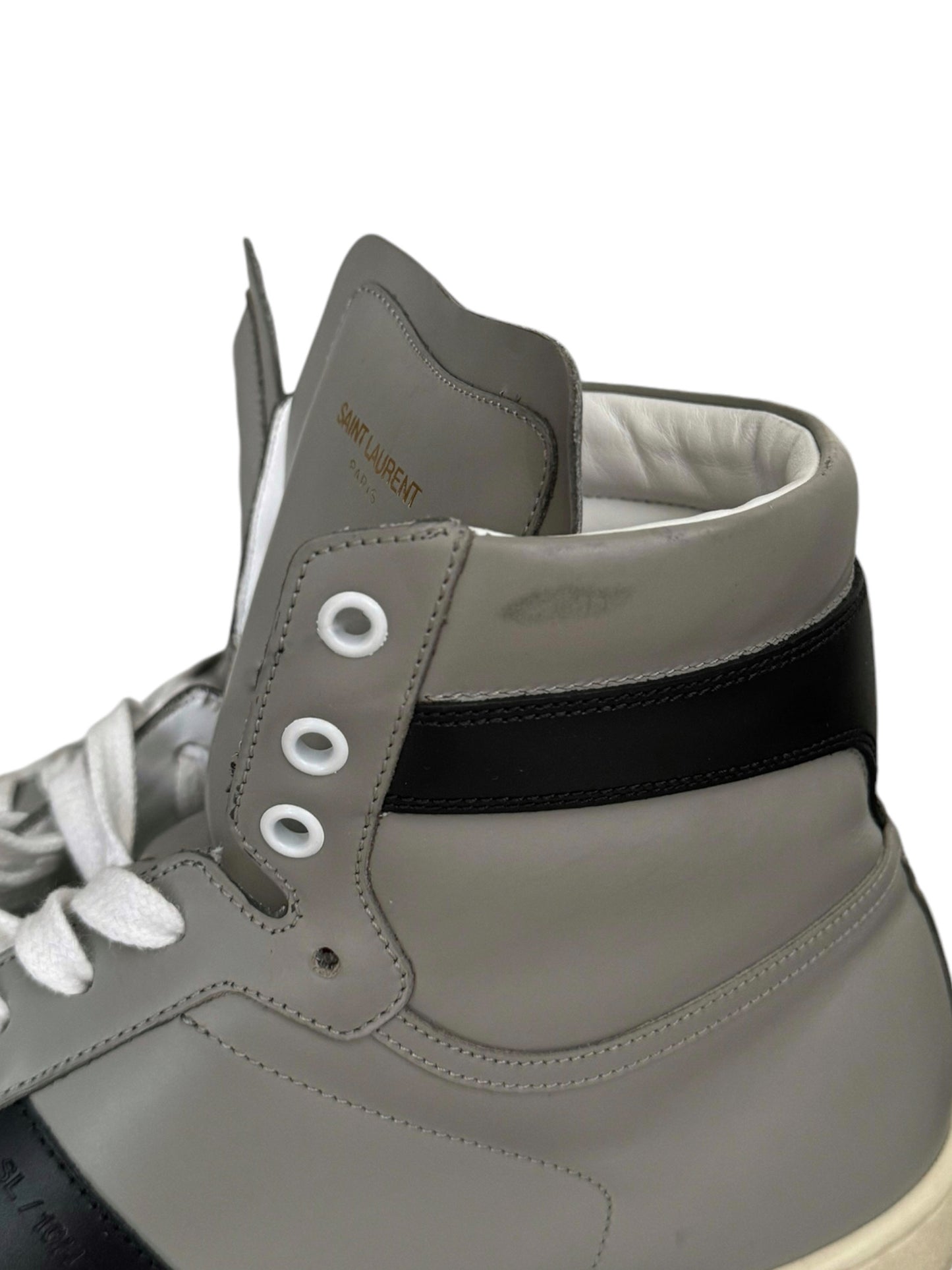 SL/10H Hightop Sneaker