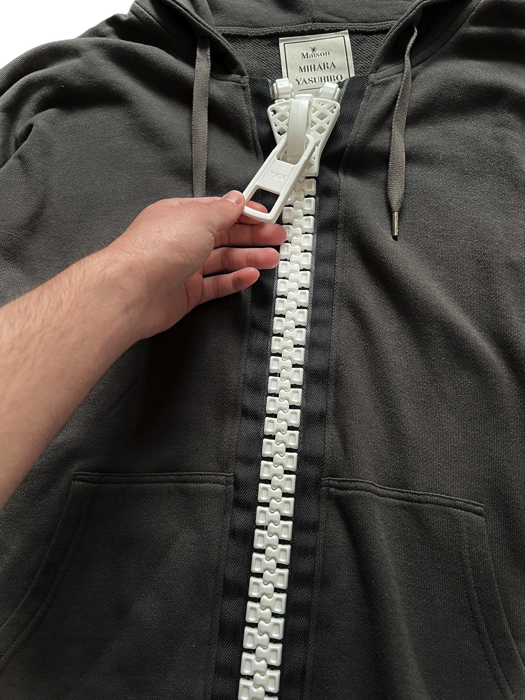 Big Zipper Hoodie – Archive Reloaded