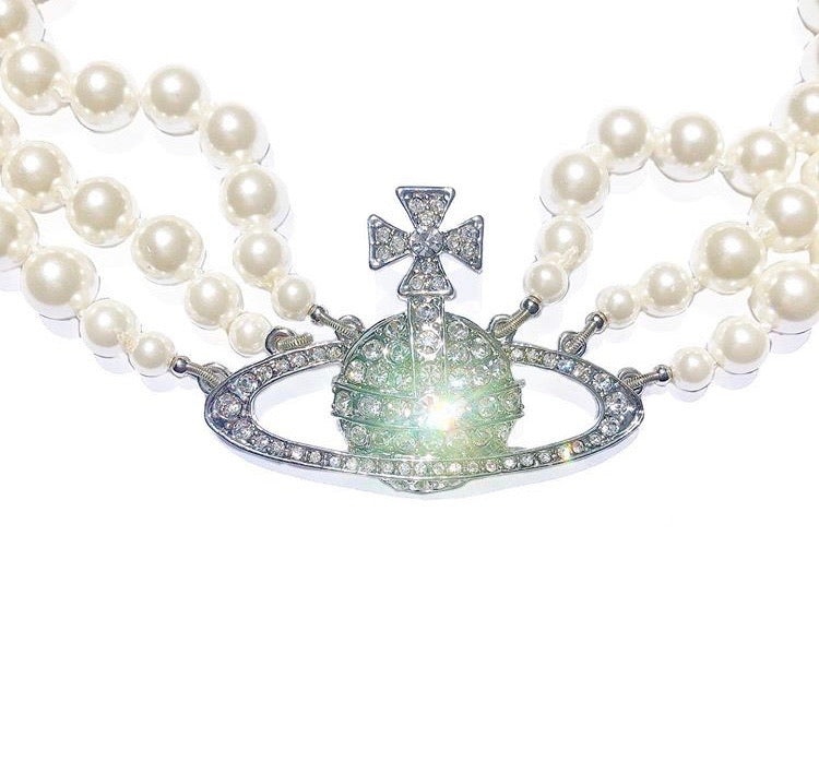 Vivienne Westwood Triple Pearl Planet Choker