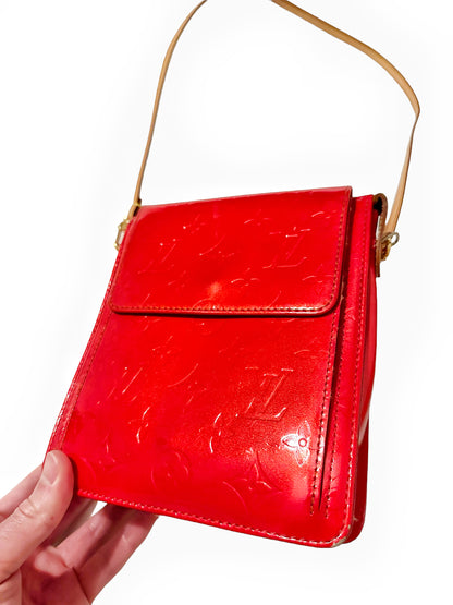 Red Vernis Pouchette Hobo Mott Mini Patent Leather