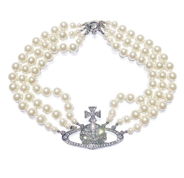 Vivienne Westwood Triple Pearl Planet Choker