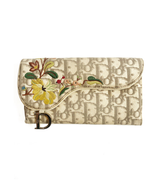 Vintage Flower Trotter Wallet