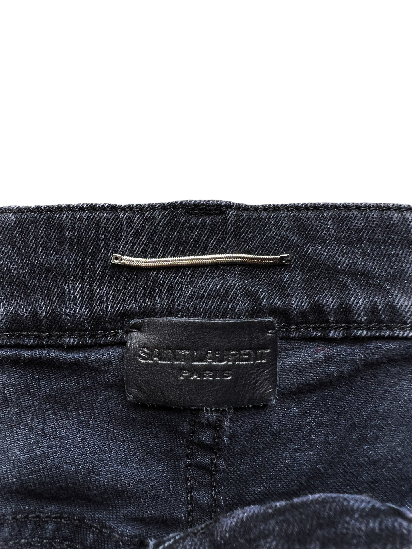 D02 Black Denim