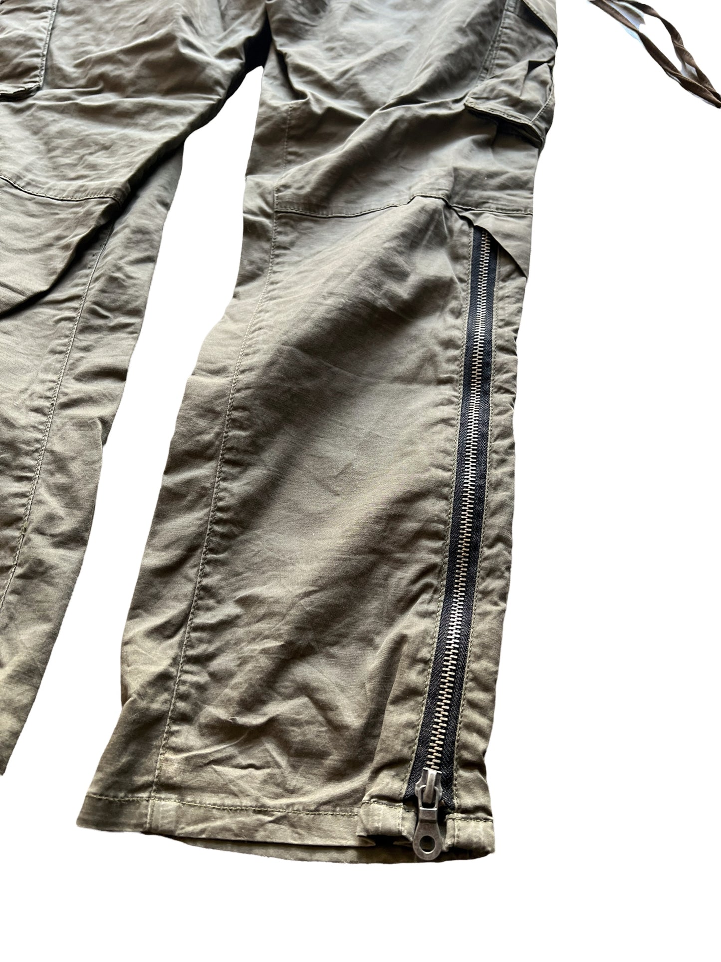 Laces Parachute Cargo