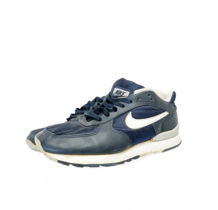 Nike decades size 10 store
