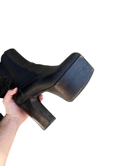 Larry Kiss Heel (No Box)