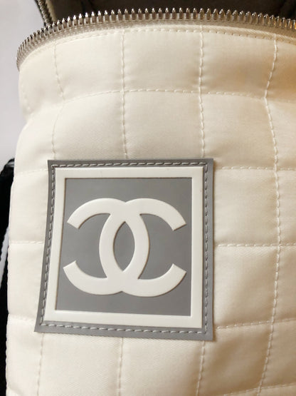 2001 Chanel Champagne Carry Case